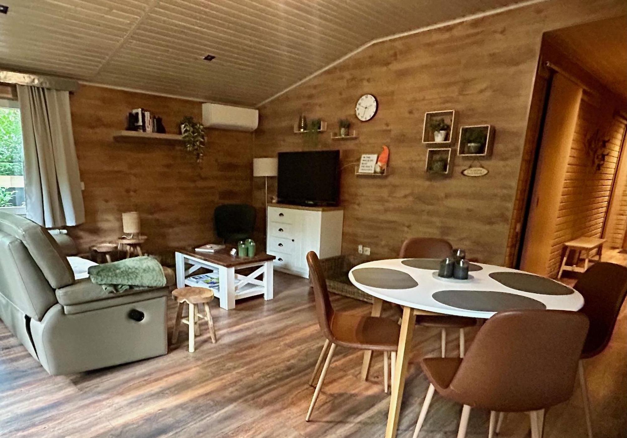 Het Zenhuisje Lanaken Bagian luar foto